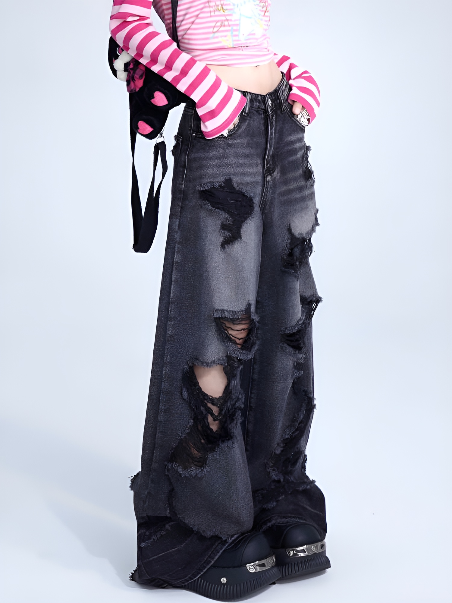 1715951232556_en59k6_2_1 Dark Black Ripped Wide-Leg Jeans